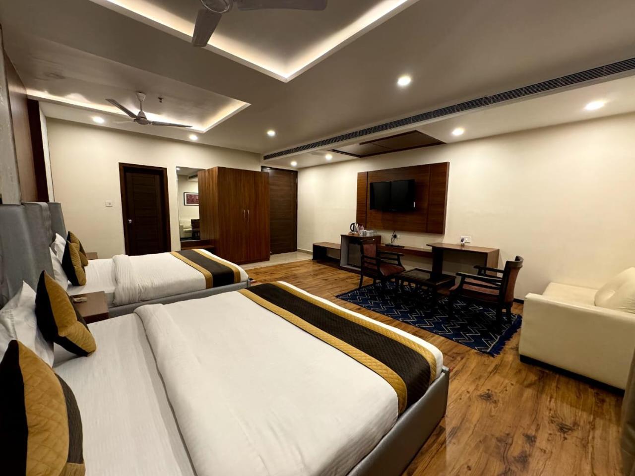 Hotel River Rhythm Assi Ghat Varanasi Exterior foto