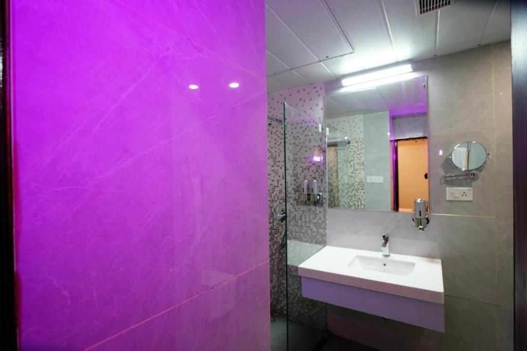 Hotel River Rhythm Assi Ghat Varanasi Exterior foto